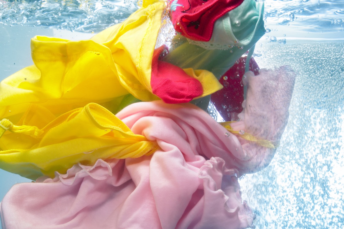 maillot de bain submerge dans leau